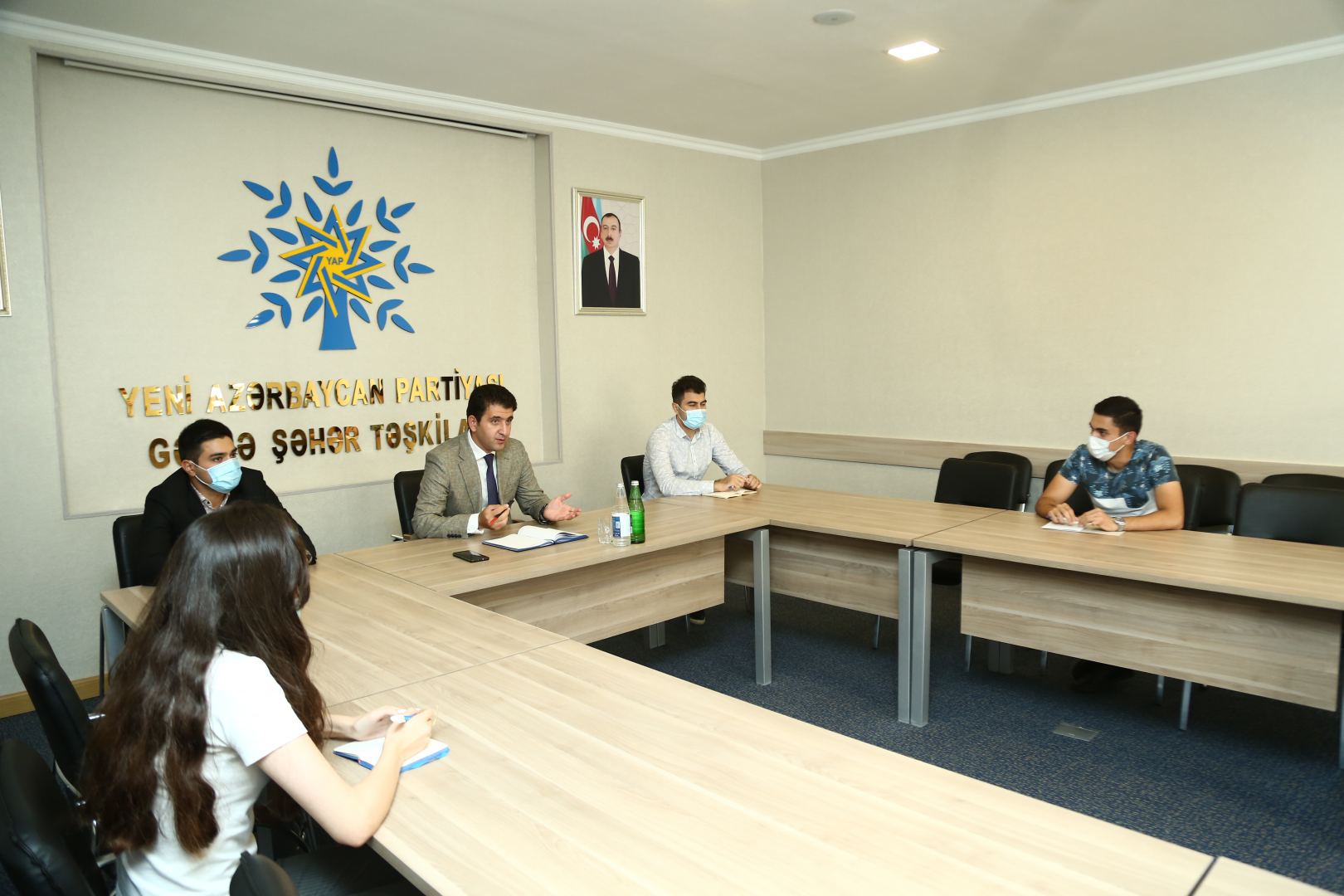 YAP Gəncə şəhər təşkilatı Gənclər Birliyi Ofisinin fəaliyyəti müzakirə edilib (FOTO) - Gallery Image