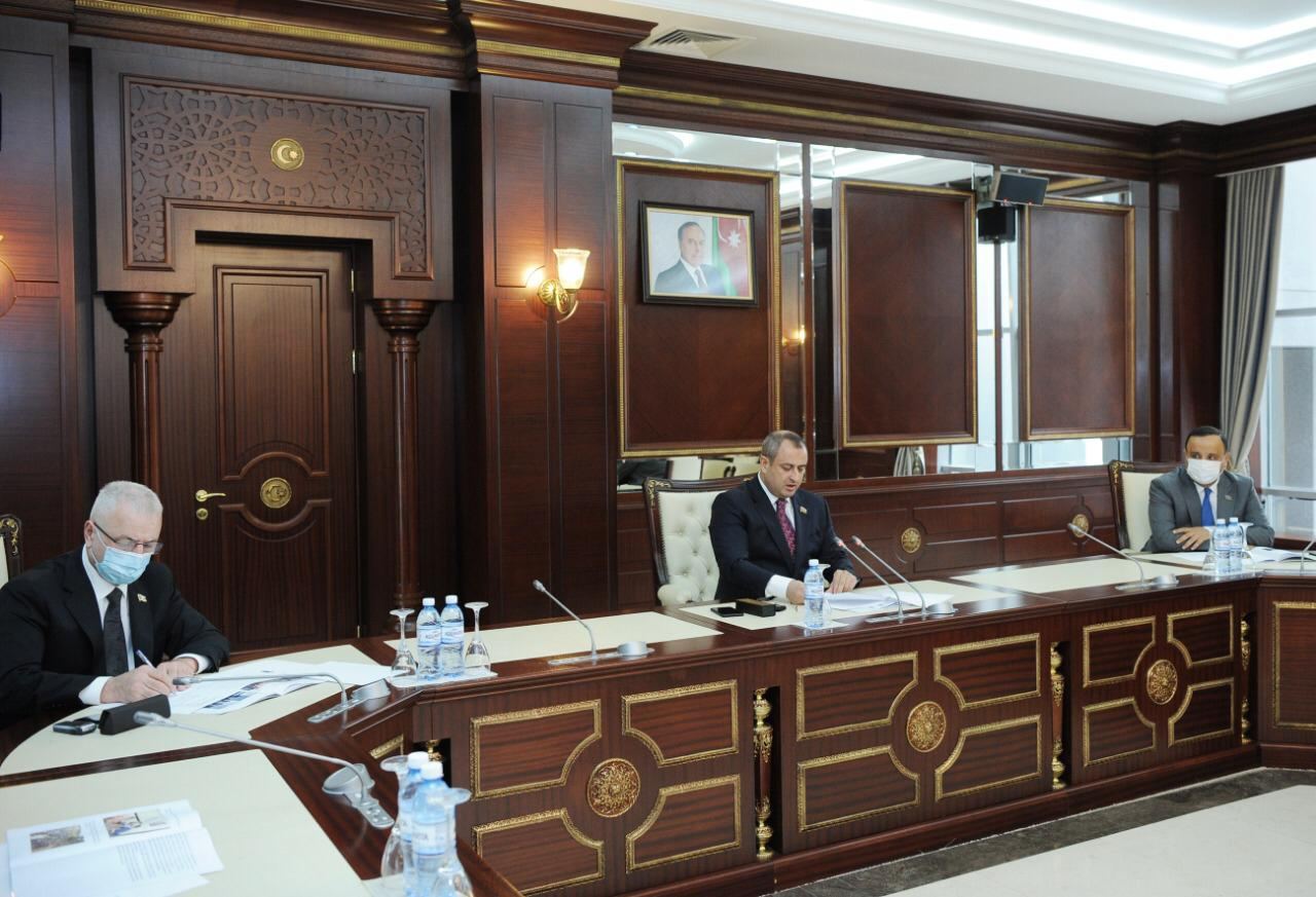 Milli Məclisin Gənclər və idman komitəsinin iclası keçirilib (FOTO) - Gallery Image