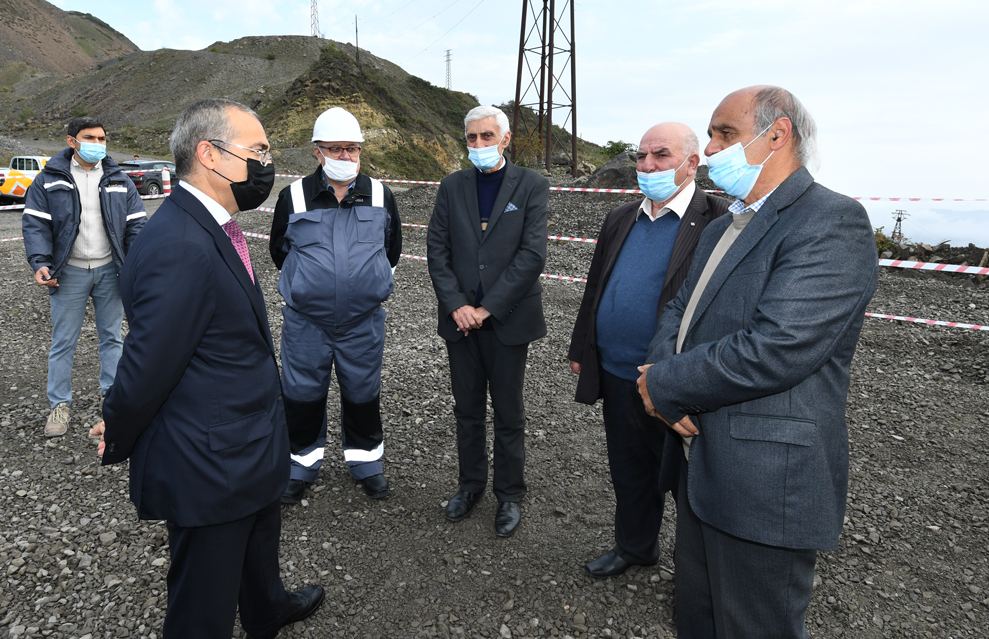 İqtisadiyyat naziri Mikayıl Cabbarov “Daşkəsən” dəmir filizi və “Çovdar” qızıl yataqları ilə tanış olub (FOTO) - Gallery Image