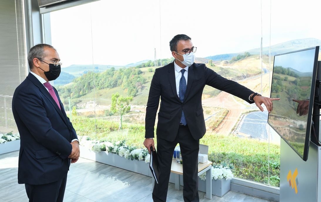 İqtisadiyyat naziri Mikayıl Cabbarov “Daşkəsən” dəmir filizi və “Çovdar” qızıl yataqları ilə tanış olub (FOTO) - Gallery Image