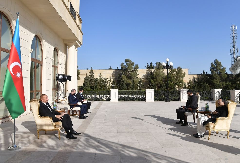 Prezident İlham Əliyev Pakistanın Azərbaycanda yeni təyin olunmuş səfirinin etimadnaməsini qəbul edib (FOTO) - Gallery Image