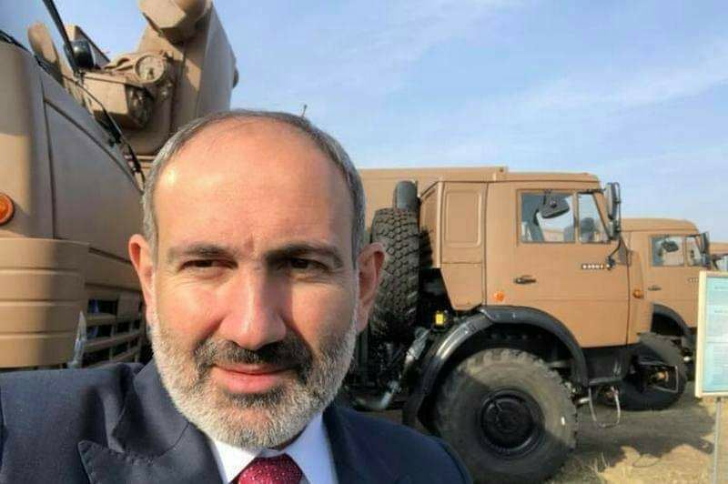 Paşinyanın önündə şəkil çəkdirdiyi raket kompleksi məhv edilib (FOTO) - Gallery Image