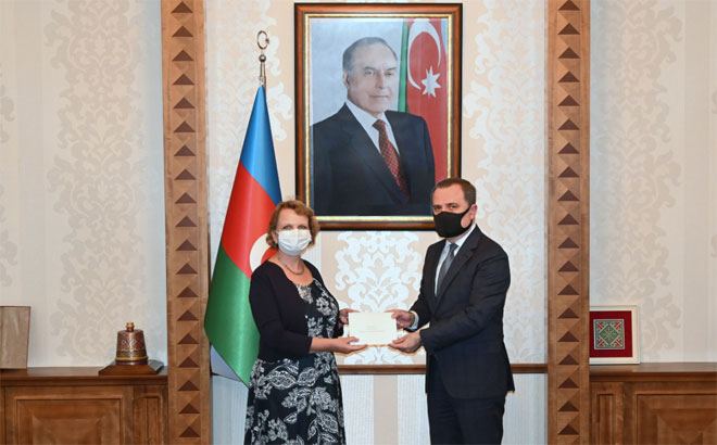 Ceyhun Bayramov Niderlandın ölkəmizdə yeni təyin olunmuş səfiri ilə görüşüb (FOTO) - Gallery Image
