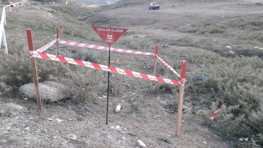 Cəbhəboyu ərazilərdə top mərmisi, bombacıq və mərmi qalıqları aşkarlanıb (FOTO) - Gallery Image