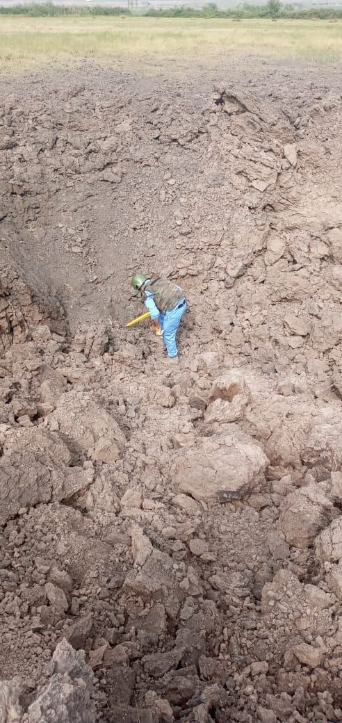 Cəbhəboyu ərazilərdə top mərmisi, bombacıq və mərmi qalıqları aşkarlanıb (FOTO) - Gallery Image