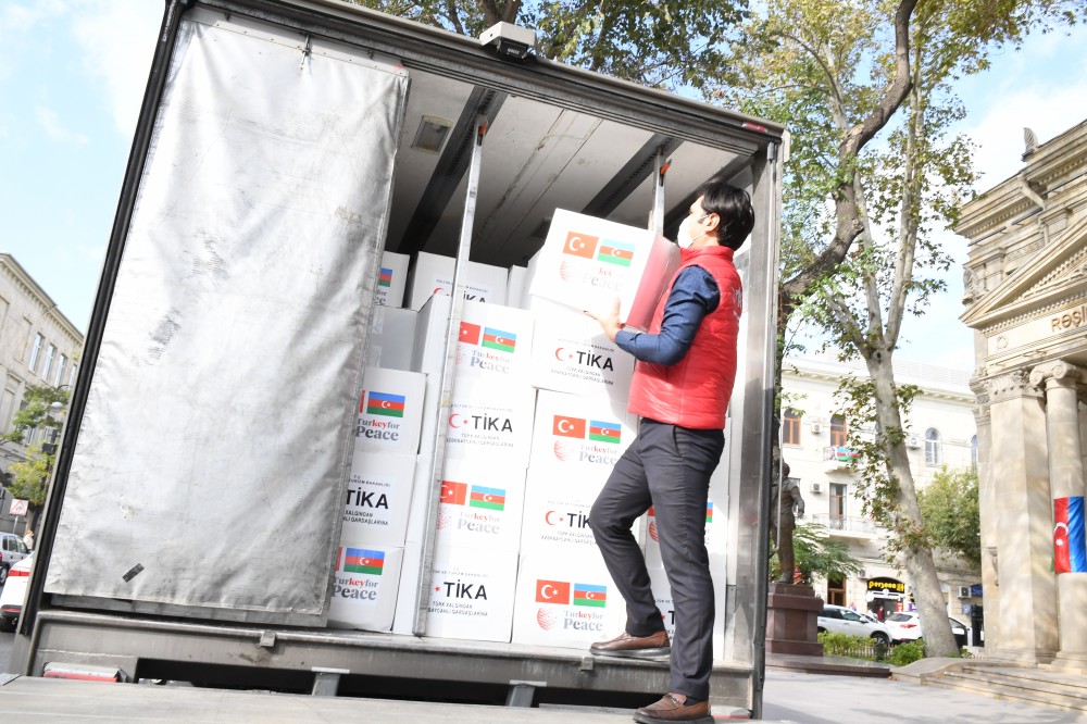 Məcburi köçkünlərə 40 ton ərzaq yardımı göndərilib- FOTOLAR