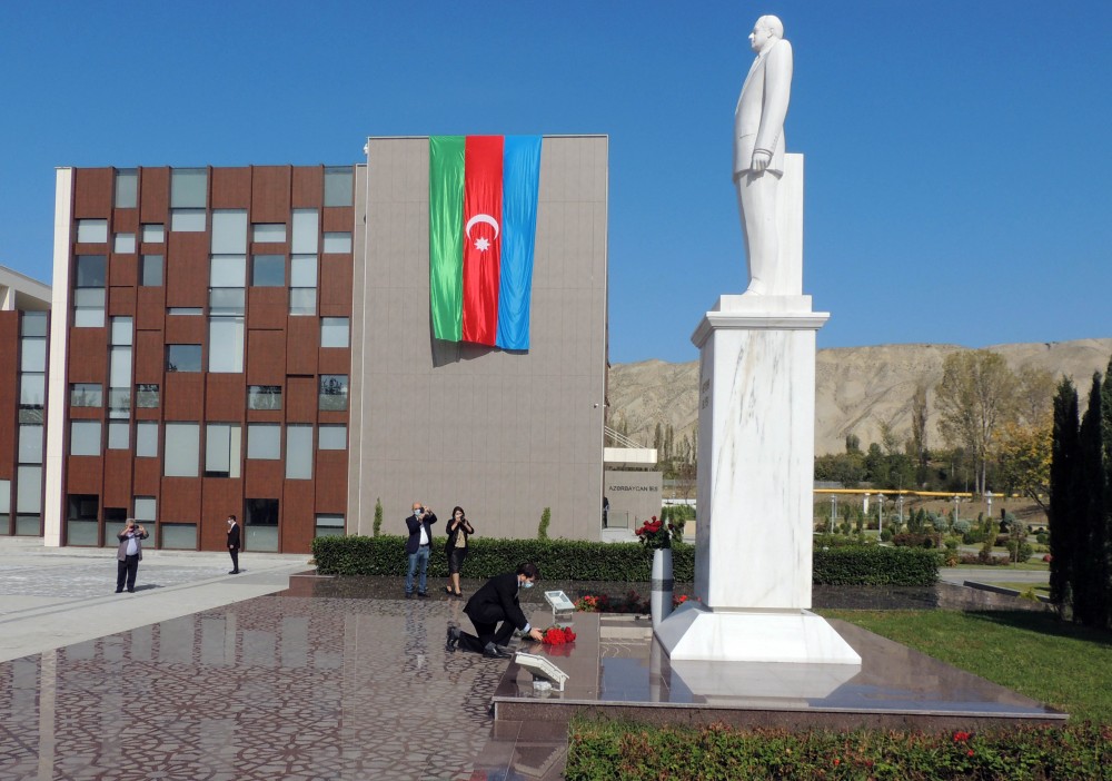 İsrailin Azərbaycandakı Səfiri Mingəçevirdəki elektrik stansiyalarında oldu
