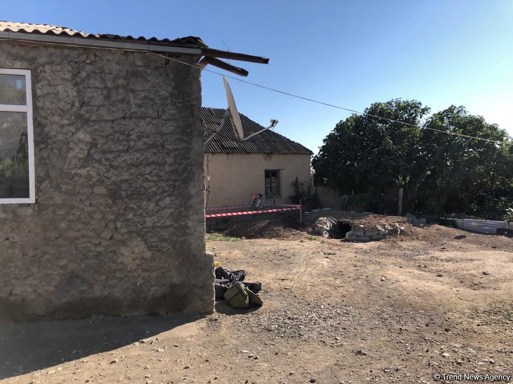 Goranboyda evin həyətinə düşüb partlamayan erməni raketi (FOTO) - Gallery Image
