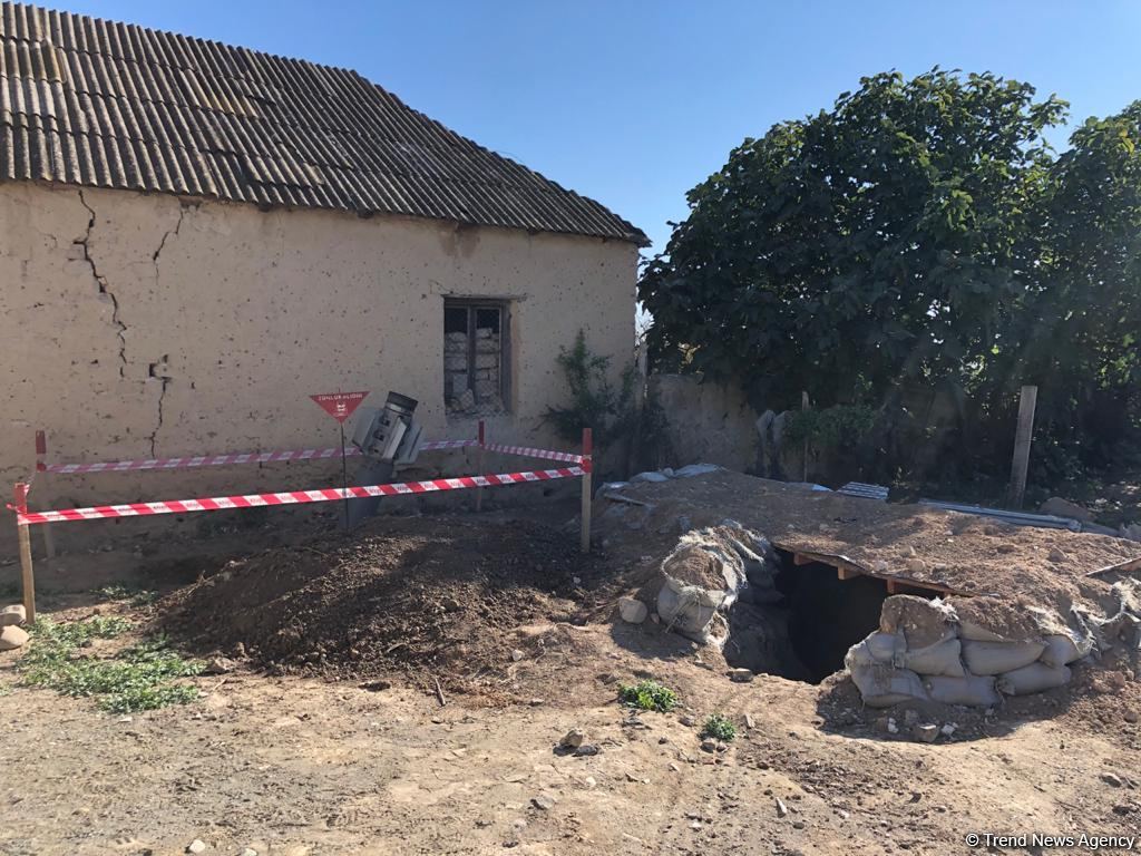 Goranboyda evin həyətinə düşüb partlamayan erməni raketi (FOTO) - Gallery Image