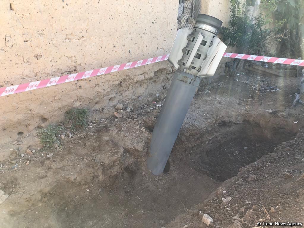 Goranboyda evin həyətinə düşüb partlamayan erməni raketi (FOTO) - Gallery Image