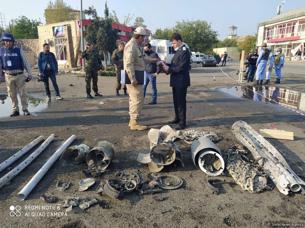 Bərdəyə atılan raketin qalıqları (FOTO) - Gallery Image