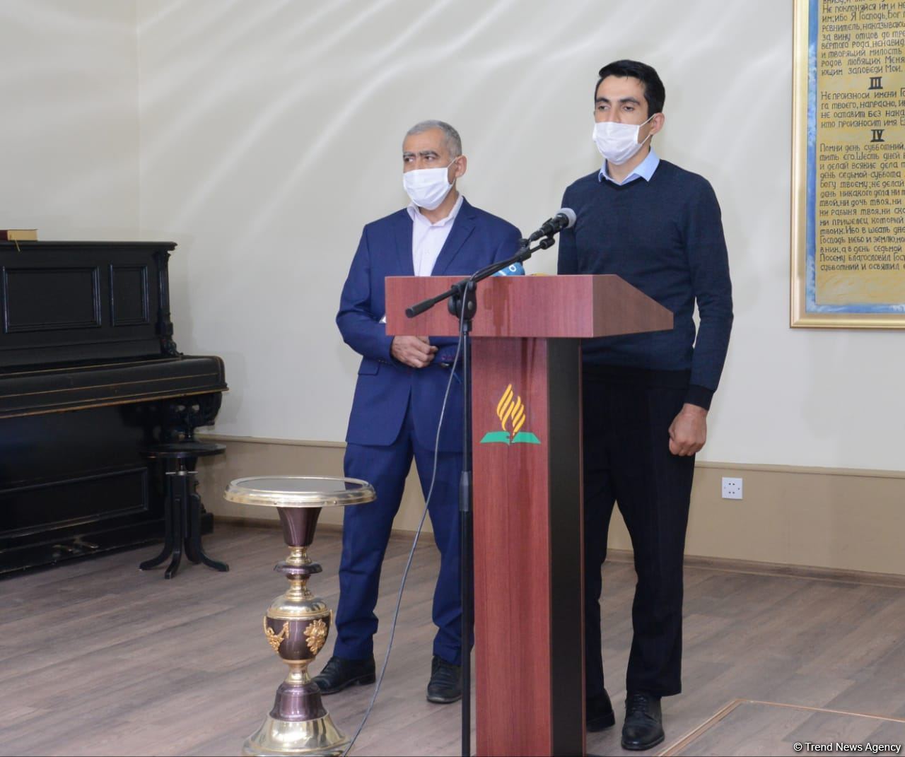 Əsir düşmüş erməni adventis Bakıda kilsədə dua edib (FOTO) - Gallery Image
