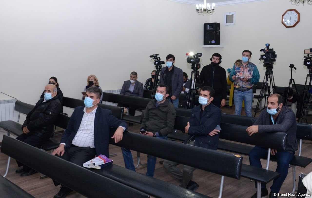 Əsir düşmüş erməni adventis Bakıda kilsədə dua edib (FOTO) - Gallery Image