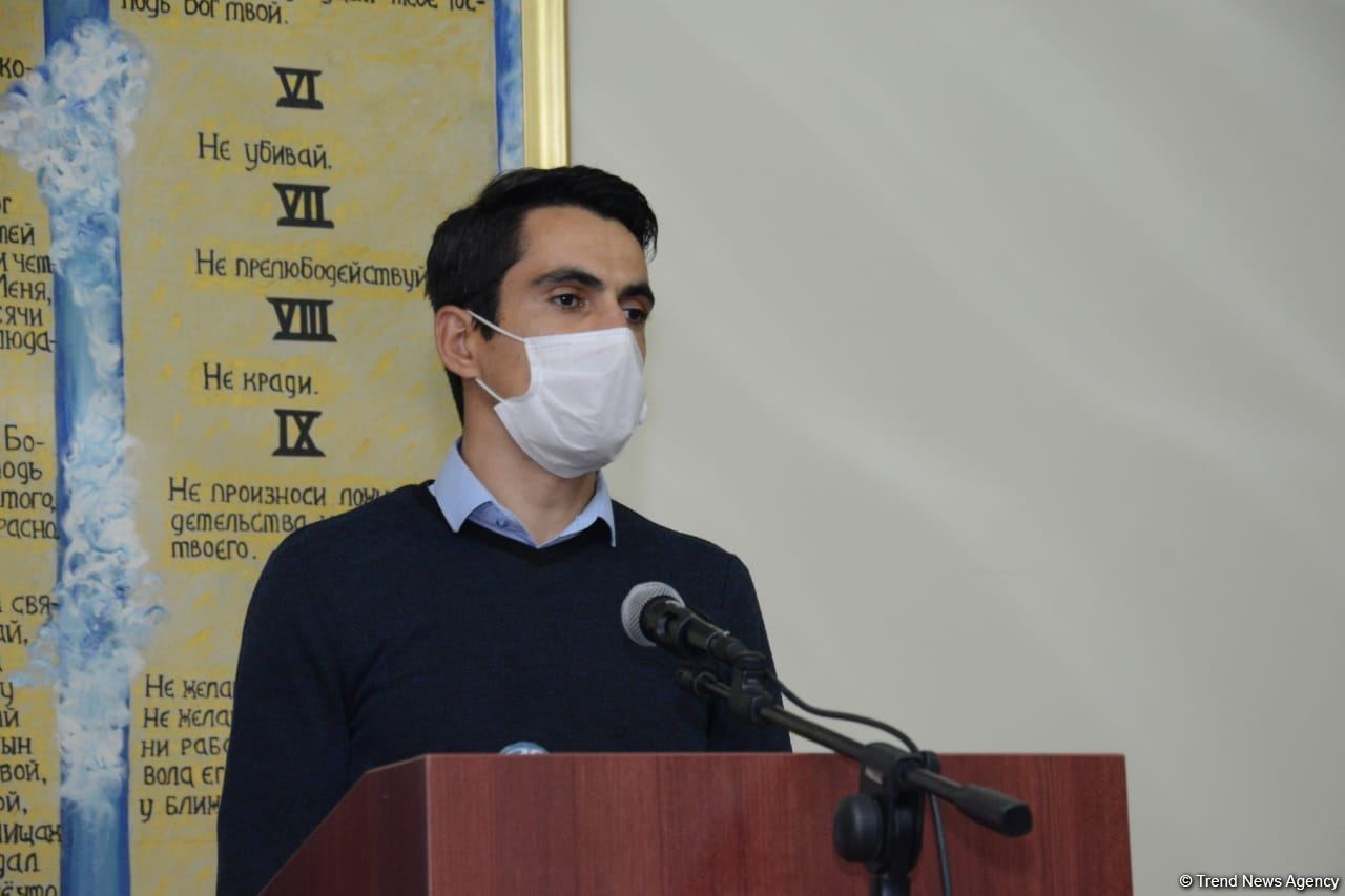 Əsir düşmüş erməni adventis Bakıda kilsədə dua edib (FOTO) - Gallery Image