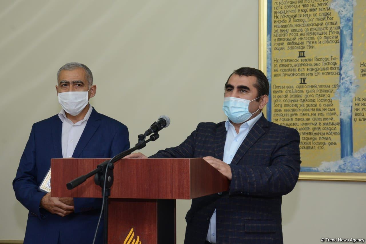 Əsir düşmüş erməni adventis Bakıda kilsədə dua edib (FOTO) - Gallery Image