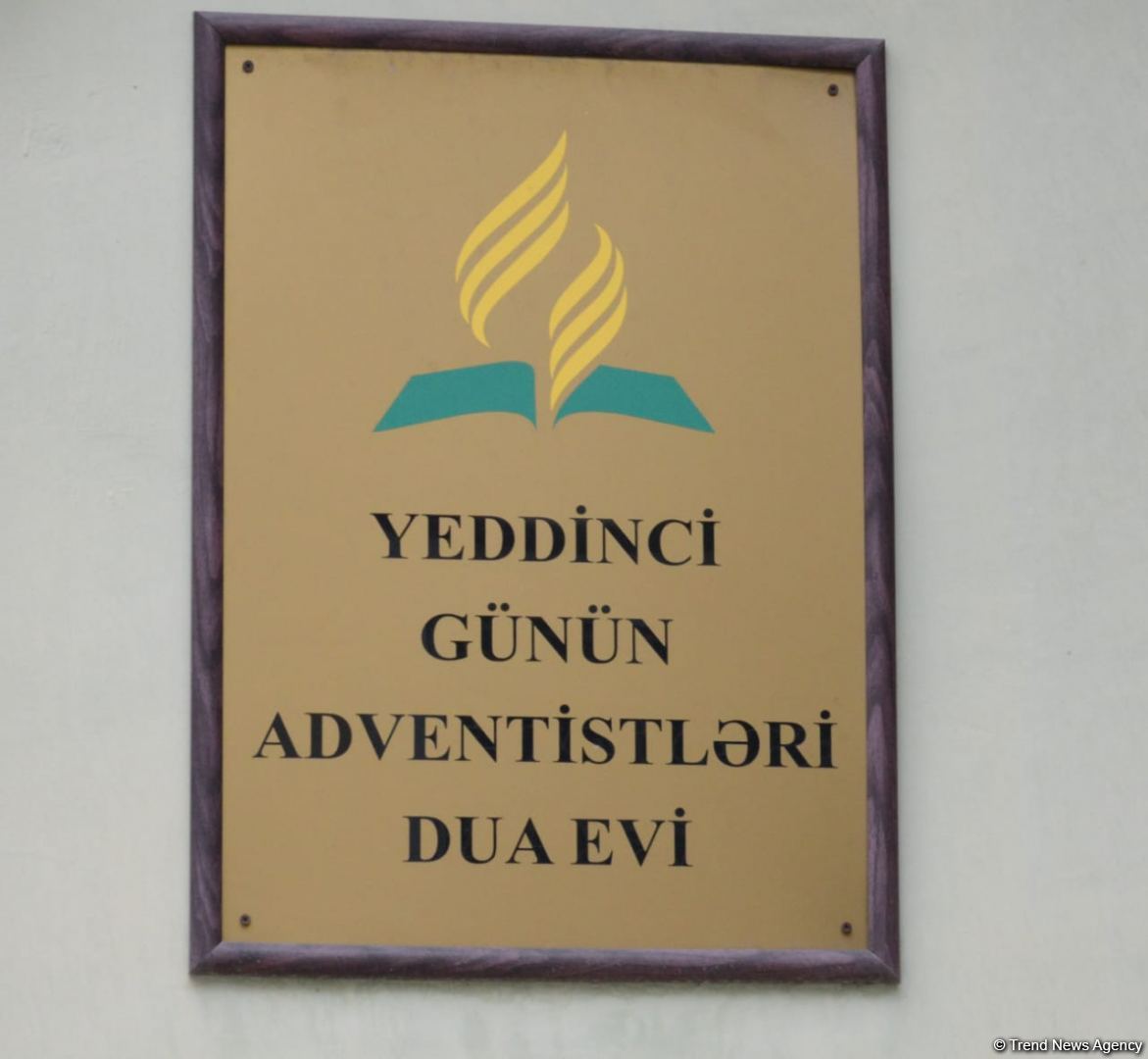 Əsir düşmüş erməni adventis Bakıda kilsədə dua edib (FOTO) - Gallery Image