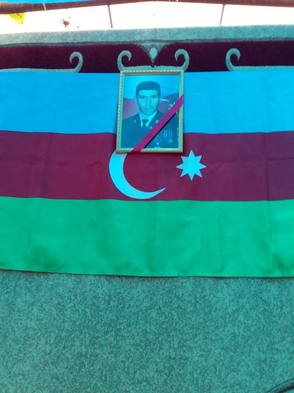 Azərbaycan Dillər Universiteti üç şəhid övladını himayəyə götürüb- FOTOLAR