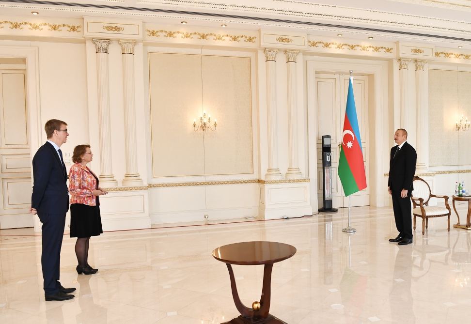 Prezident İlham Əliyev Niderlandın Azərbaycanda yeni təyin olunmuş səfirinin etimadnaməsini qəbul edib (FOTO) - Gallery Image