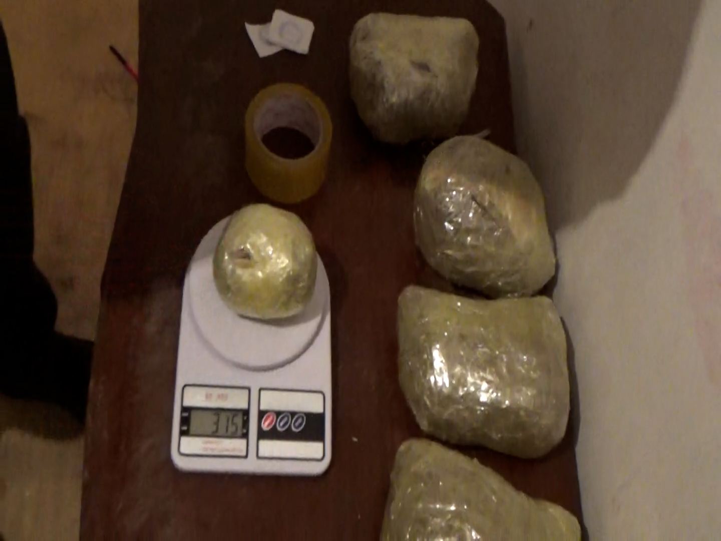 8 kiloqrama yaxın heroin ələ keçirildi (FOTO/VİDEO) - Gallery Image