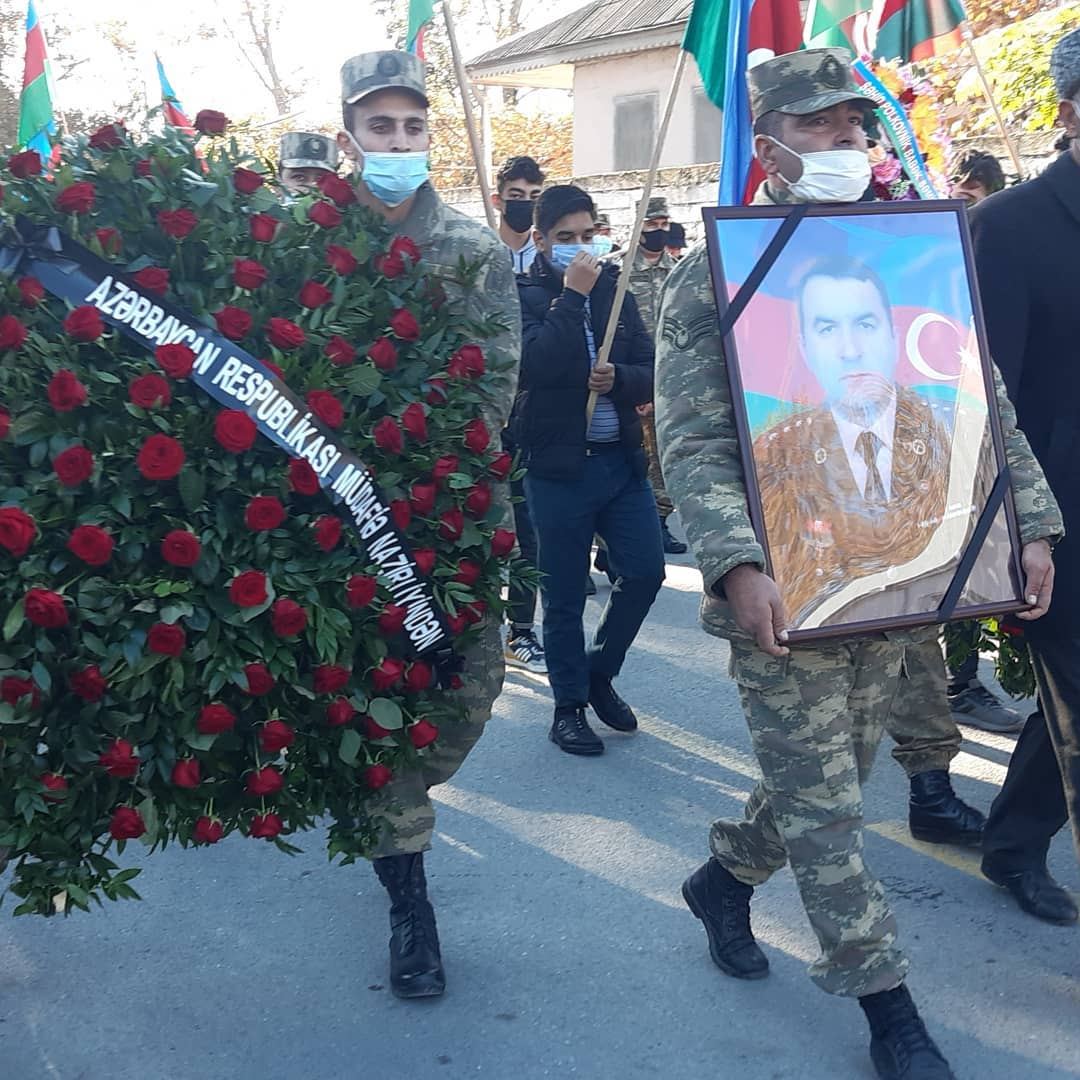 Şəhid polkovnik Babək Səmidli dəfn olunub (FOTO) - Gallery Image