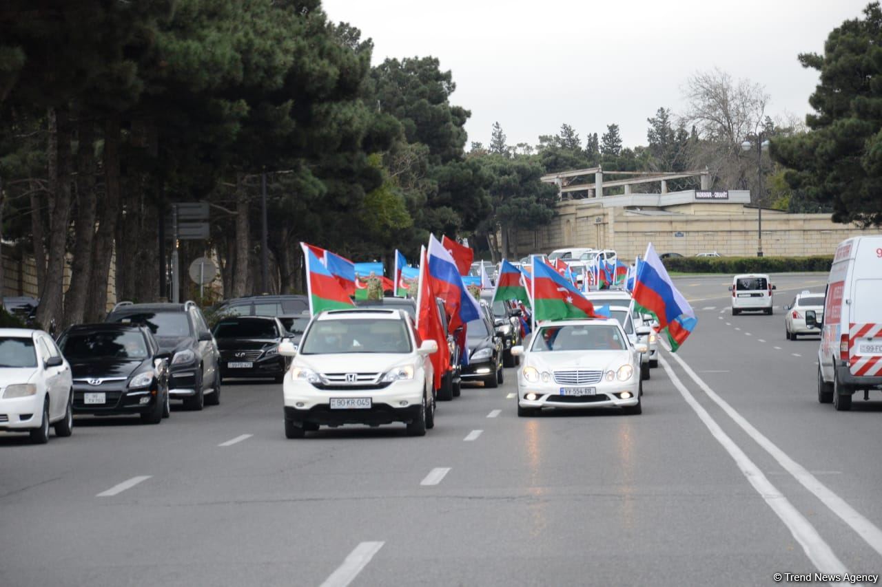 Kəlbəcərin işğaldan azad olunması münasibətilə yürüş keçirilir (FOTO) - Gallery Image