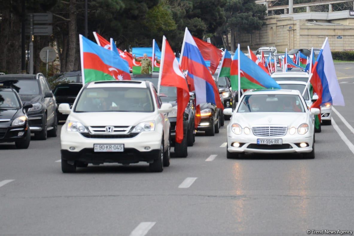 Kəlbəcərin işğaldan azad olunması münasibətilə yürüş keçirilir (FOTO) - Gallery Image
