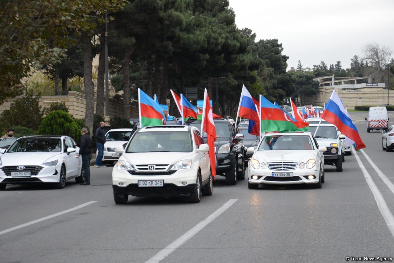 Kəlbəcərin işğaldan azad olunması münasibətilə yürüş keçirilir (FOTO) - Gallery Image