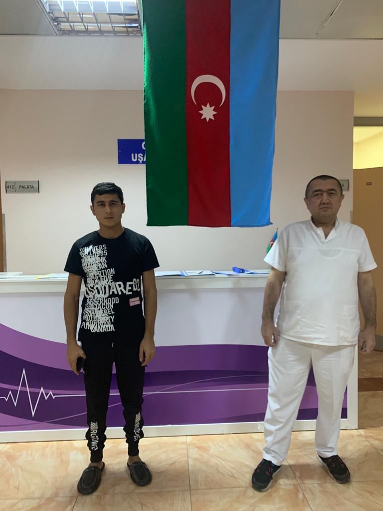 İki gözünü itirmiş əsgər yenidən cəbhəyə qayıtmaq istəyirdi - Həkim (FOTO) - Gallery Image