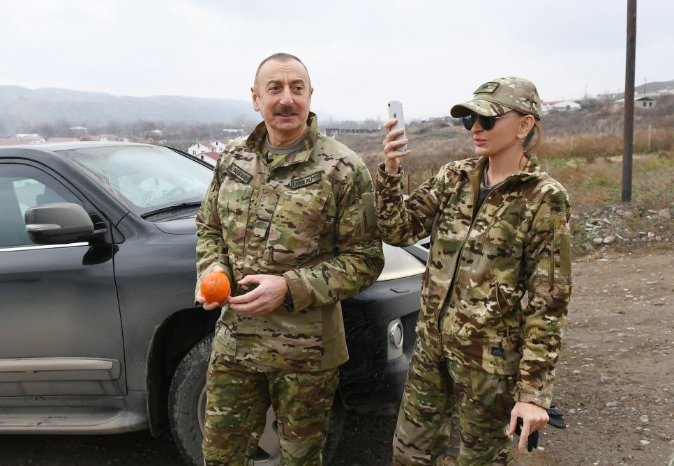 Prezident İlham Əliyev və birinci xanım Mehriban Əliyeva Qubadlı və Zəngilan rayonlarında olublar (FOTO/VİDEO) - Gallery Image