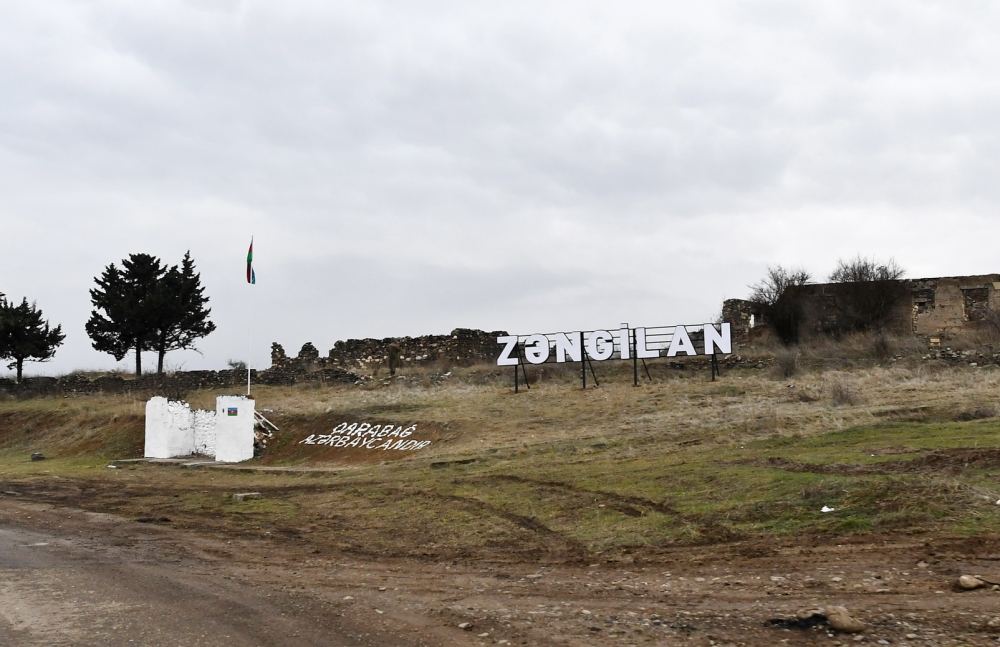 Prezident İlham Əliyev və birinci xanım Mehriban Əliyeva Qubadlı və Zəngilan rayonlarında olublar (FOTO/VİDEO) - Gallery Image