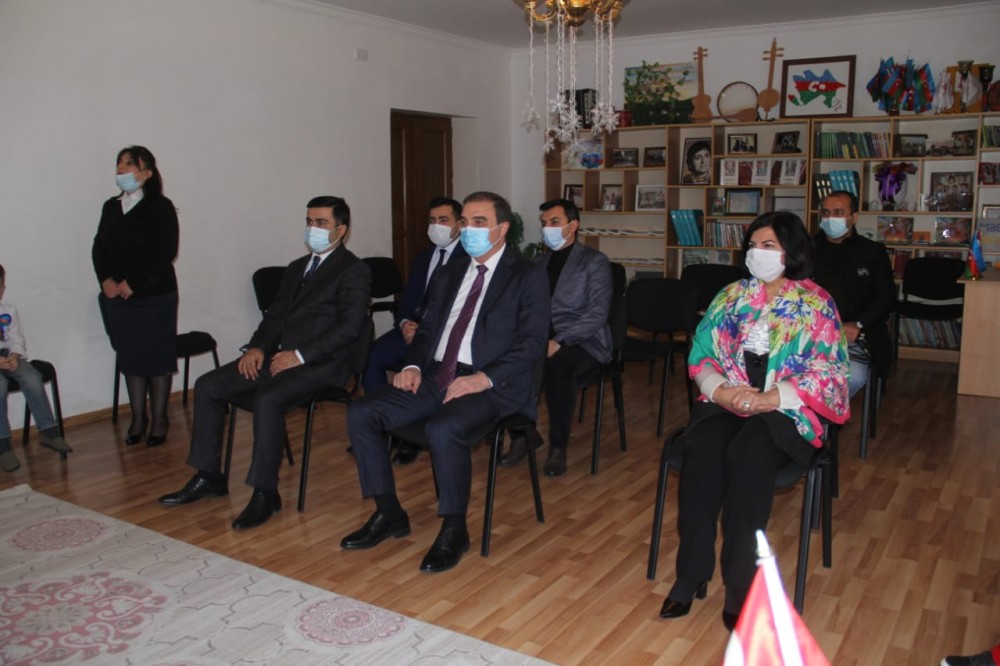 Niyazi Bayramov kimsəsiz uşaqlara belə qulluq etdi- FOTOLAR
