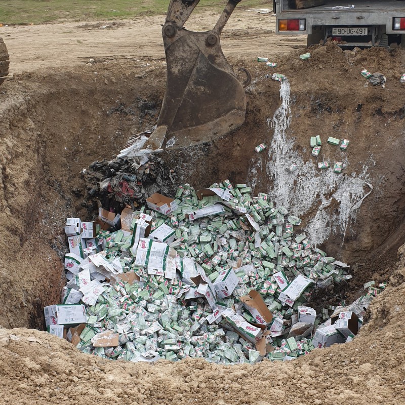 İstehlak üçün yararsız 4,5 ton qaymaq aşkarlandı- FOTO