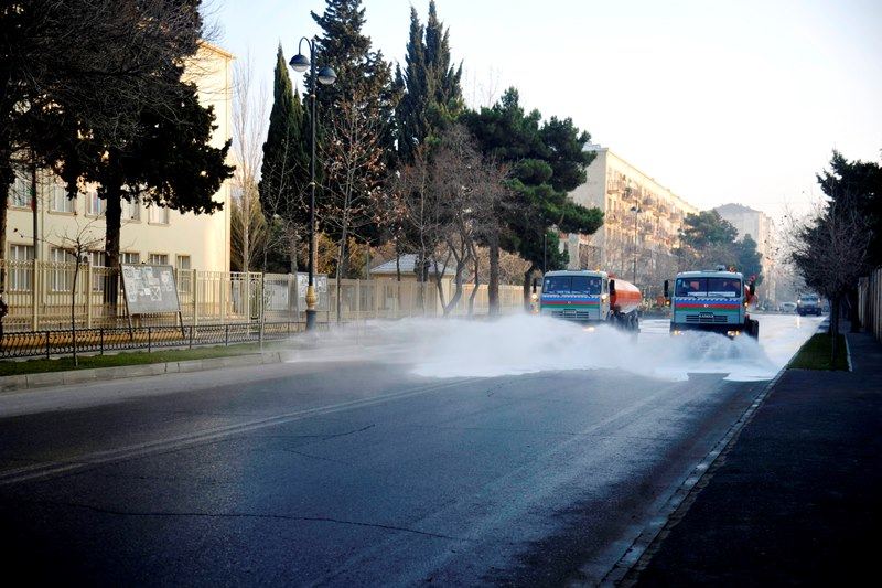 Paytaxtın küçələri yenidən dezinfeksiya edilir (FOTO) - Gallery Image