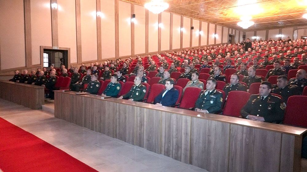 Naxçıvan Qarnizonu Qoşunlarında 2020-ci tədris ilinin nəticələri ilə bağlı yekun müşavirə keçirilib (FOTO) - Gallery Image
