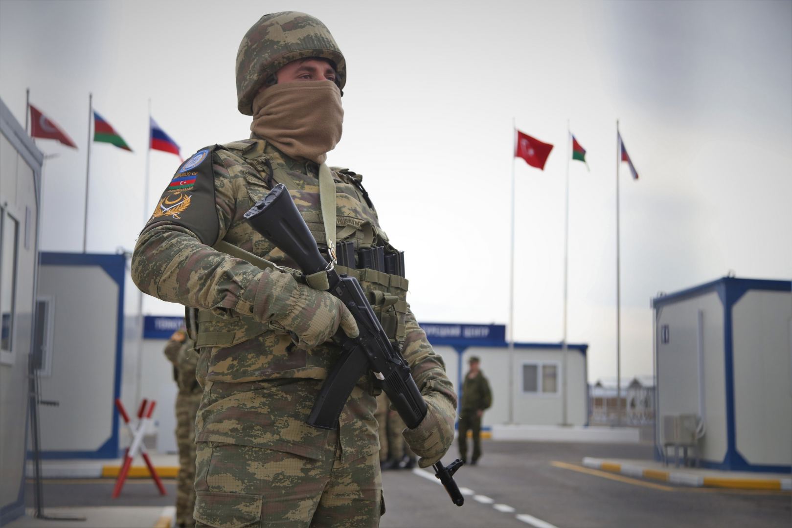 Monitorinq Mərkəzində türk və rus hərbiçiləri atəşkəsə nəzarət tədbirləri görürlər - Türkiyə MMN (FOTO) - Gallery Image