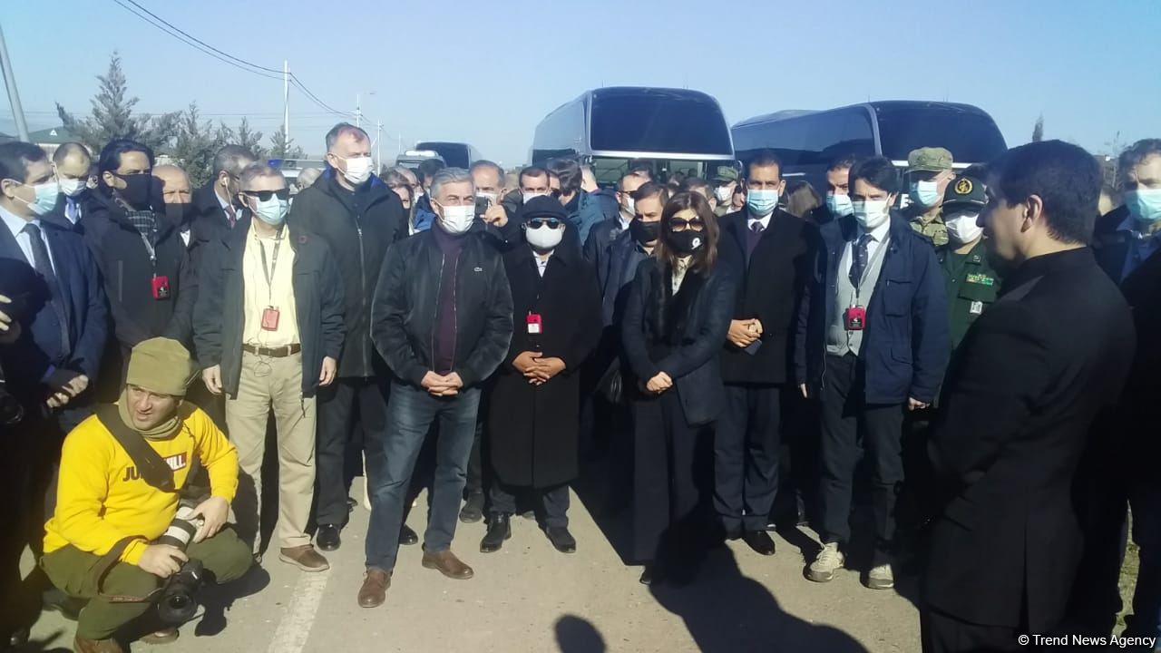 Diplomatik korpus nümayəndələri Cocuq Mərcanlıda səfərdədir (FOTO) - Gallery Image