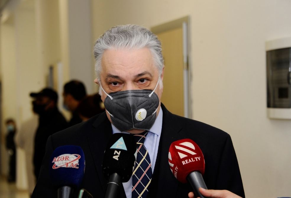 Heydər Əliyev Fondu 18 yaşadək olan şəkərli diabet xəstələrini insulinlə təmin edir (FOTO) - Gallery Image