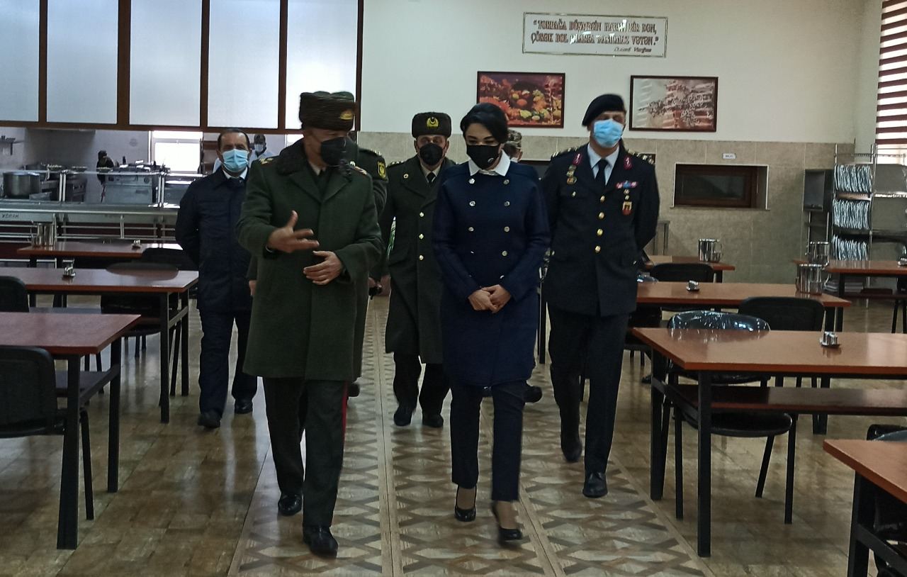 Ombudsman Daxili İşlər Nazirliyi Daxili Qoşunlarının Ali Hərbi Məktəbində olub (FOTO) - Gallery Image