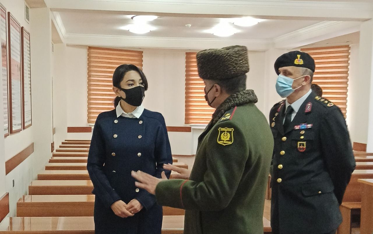 Ombudsman Daxili İşlər Nazirliyi Daxili Qoşunlarının Ali Hərbi Məktəbində olub (FOTO) - Gallery Image
