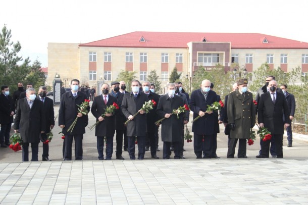 Gəncədə Xocalı qurbanlarının xatirəsinə 613 ağac əkilib- FOTOLAR