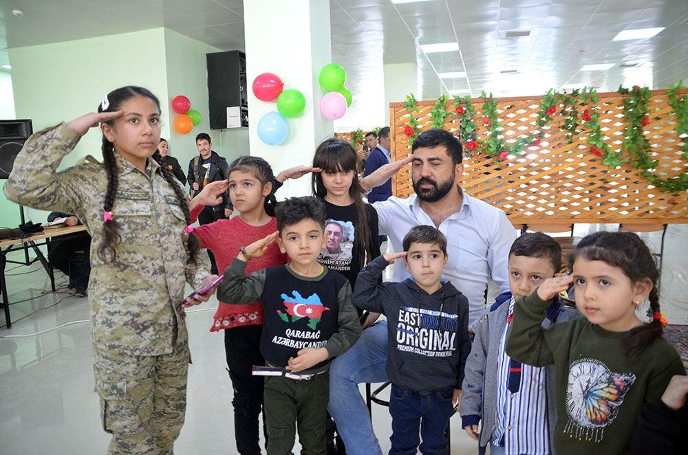 Hərbi hissələrin birində Novruz bayramı ilə əlaqədar tədbir keçirilib (FOTO) - Gallery Image