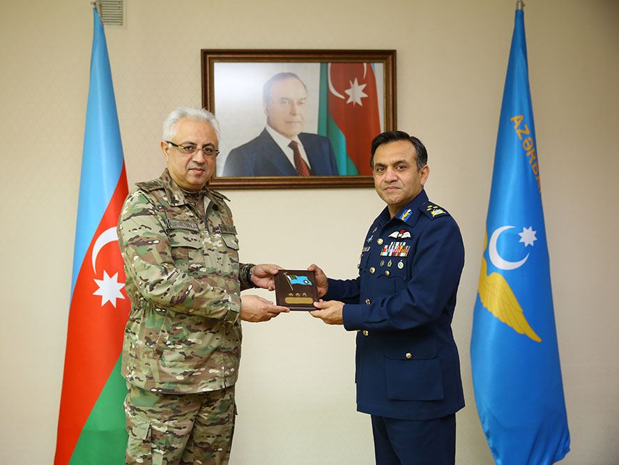 Pakistan Hərbi Hava Qüvvələrinin nümayəndə heyəti Azərbaycanda səfərdədir (FOTO/VİDEO) - Gallery Image