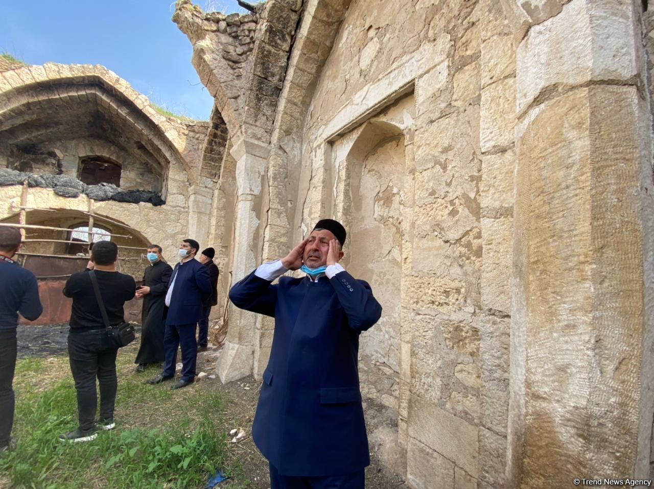 Ağdamın Qiyaslı məscidində uzun illərdən sonra ilk azan oxundu (FOTO) - Gallery Image