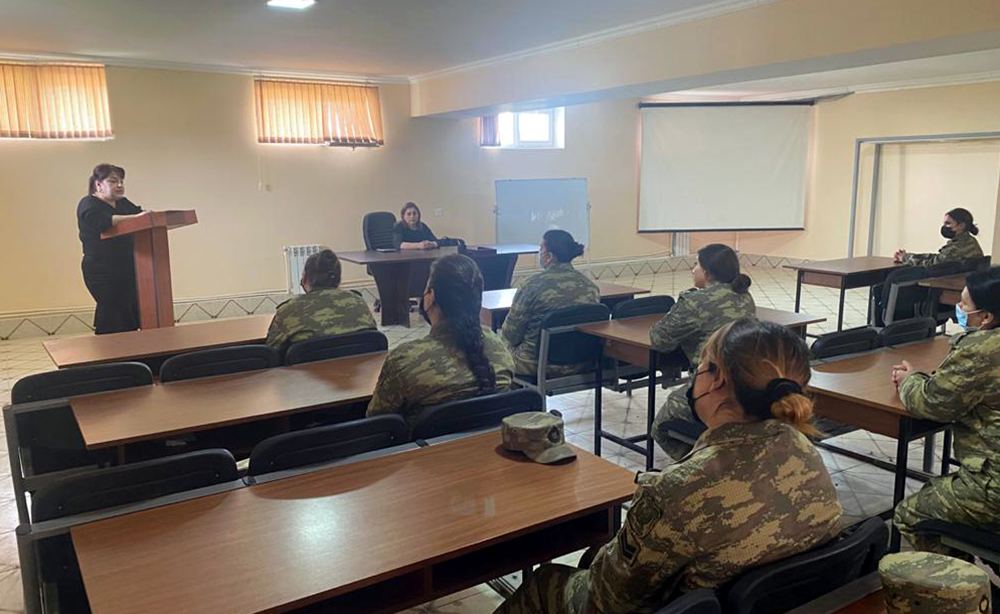 Hərbi qulluqçular üçün seminarlar keçirilir (FOTO) - Gallery Image