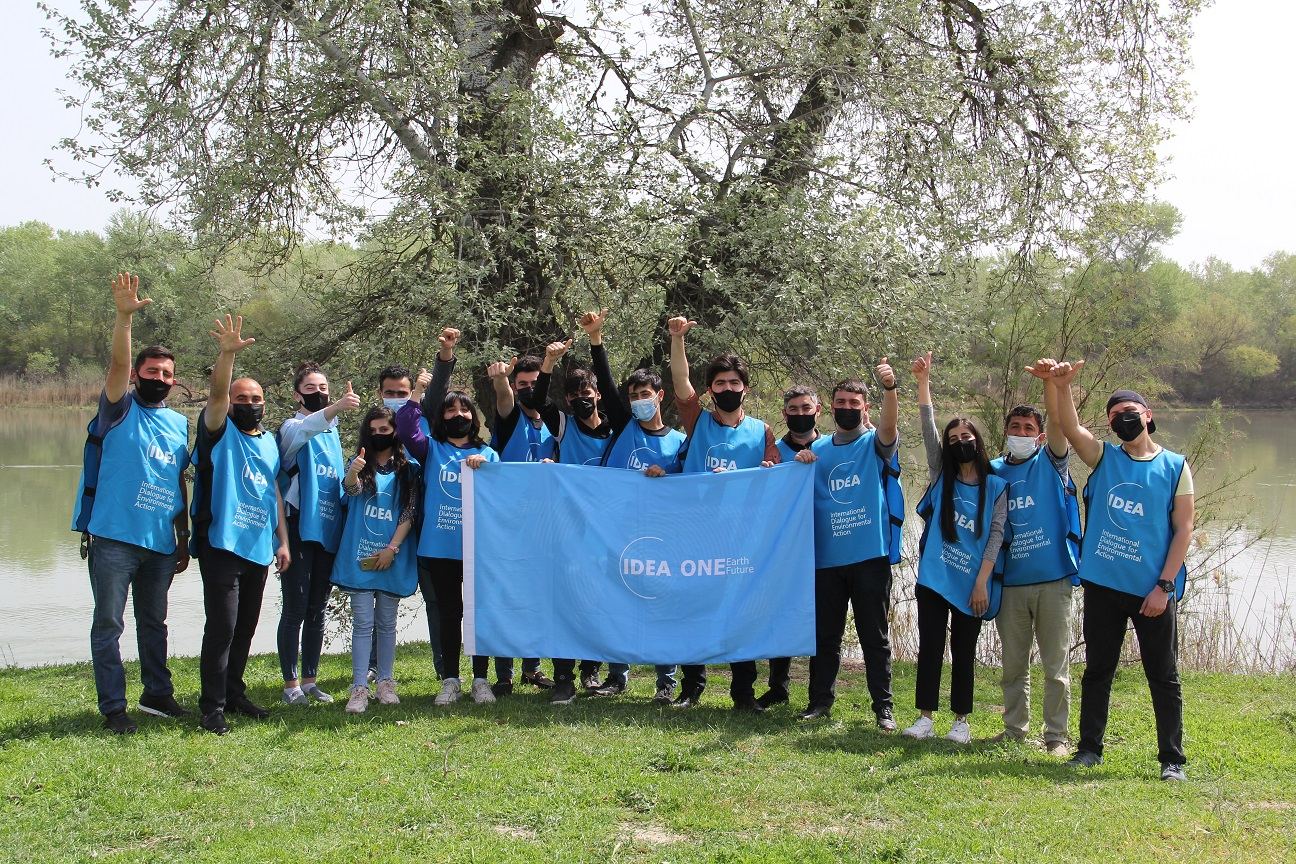 “Yaşıl Marafon” çərçivəsində bal verən ağaclar əkildi (FOTO) - Gallery Image