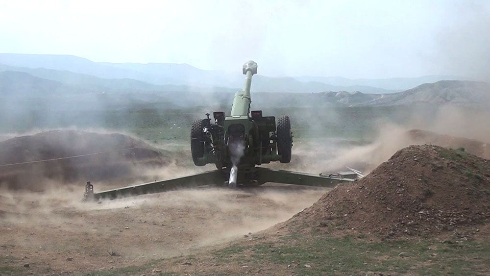 Azərbaycan Ordusunda raket-artilleriya batareyalarının döyüş atışlı taktiki təlimləri başlayıb (FOTO/VİDEO) - Gallery Image