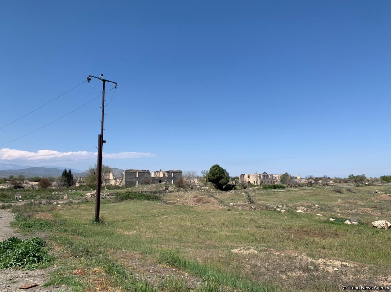 Bir qrup jurnalist Ağdama səfər edib (FOTO) - Gallery Image