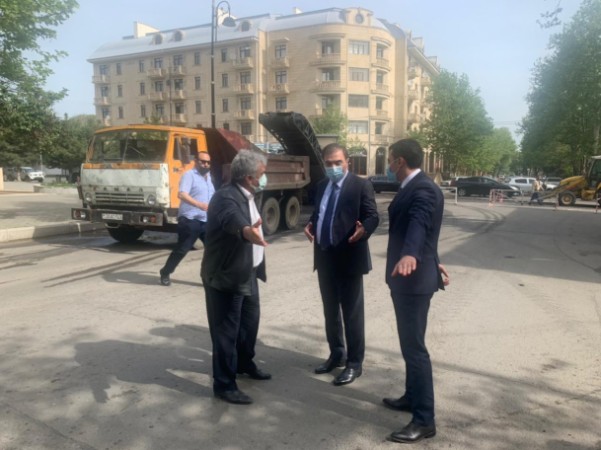 Niyazi Bayramov aparılan tikinti və abadlıq işlərinin gedişatı ilə tanış oldu- FOTOLAR