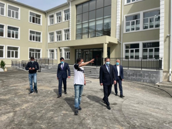 Niyazi Bayramov aparılan tikinti və abadlıq işlərinin gedişatı ilə tanış oldu- FOTOLAR