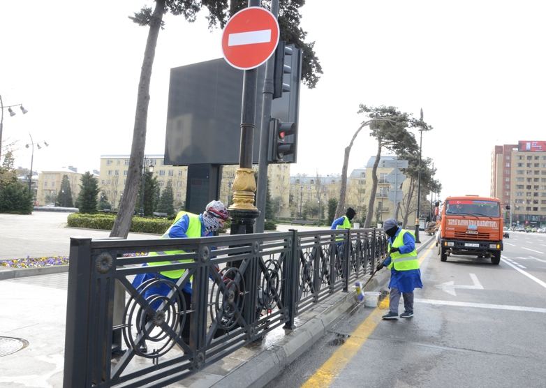 Bakının küçələri növbəti dəfə dezinfeksiya edilir (FOTO) - Gallery Image
